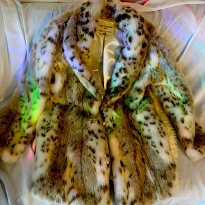 SPIRITHOODS Siberian Snow Leopard faux fur coat unisex S
